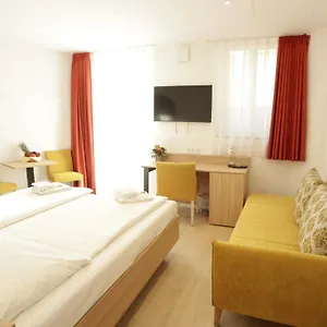 Adria 3*, Munich Allemagne