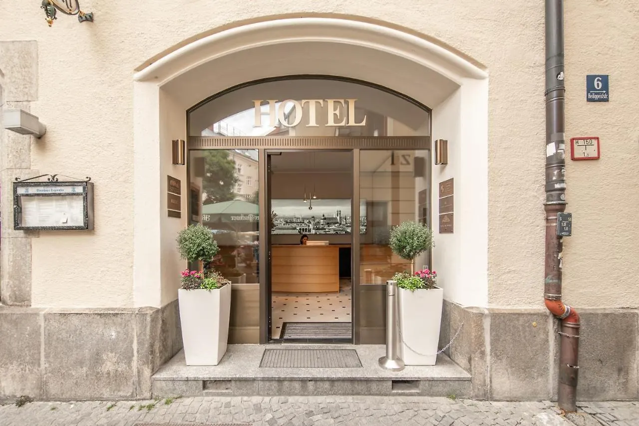 Hotel Am Markt Mnichov 3*,  Německo